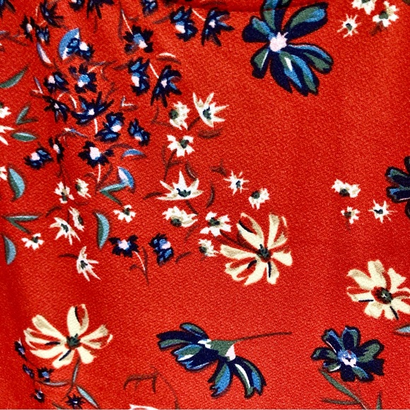 Jules & Leopold | Flutter Sleeve Blouse - Picture 10 of 11